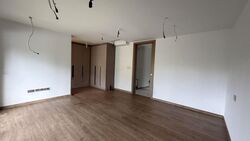 Shrewsbury Road (D11), Terrace #553783631